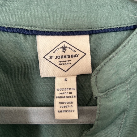 St. John's Bay Forest Green Utility Blouse, Button Down Long Sleeve Top Size S - Picture 3 of 6